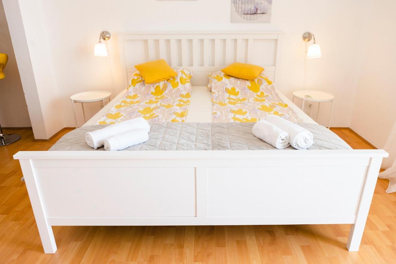 Studio-Appartements Emwey Traù Esterno foto